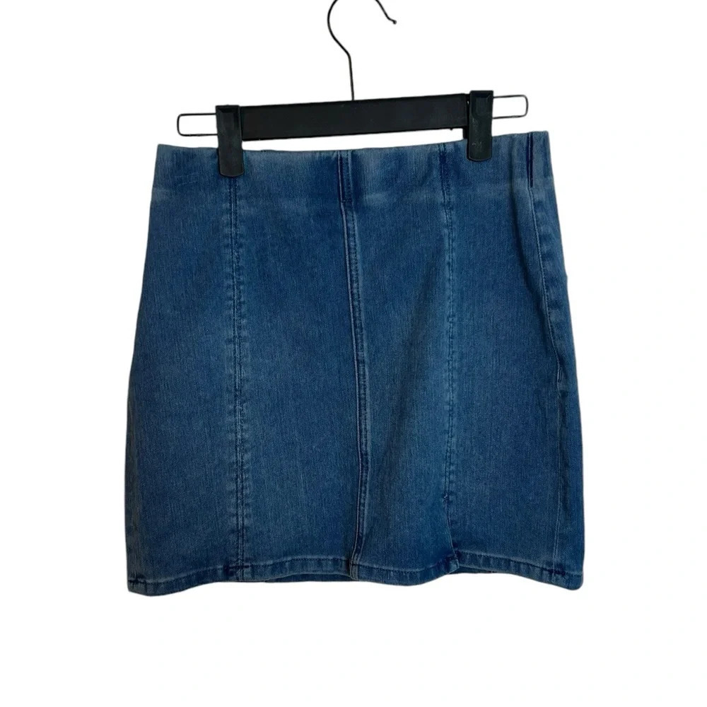 American Eagle Pull On Denim Mini Skirt